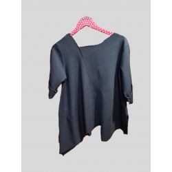 Camiseta asimétrica